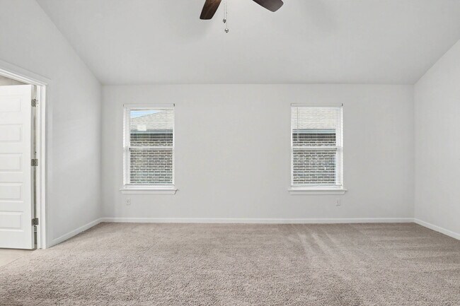 Building Photo - 8601 NW 76th St