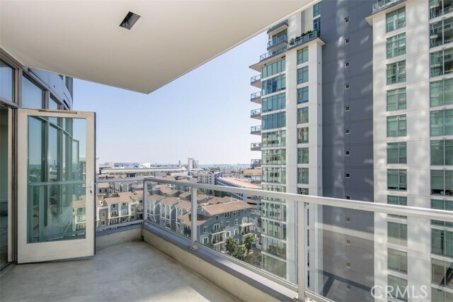 Building Photo - 400 W Ocean Blvd