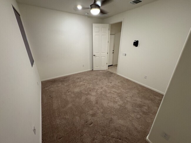 Building Photo - Four bedroom beauty in Star Valley