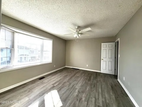 Building Photo - 3800 Sterling Pointe Dr