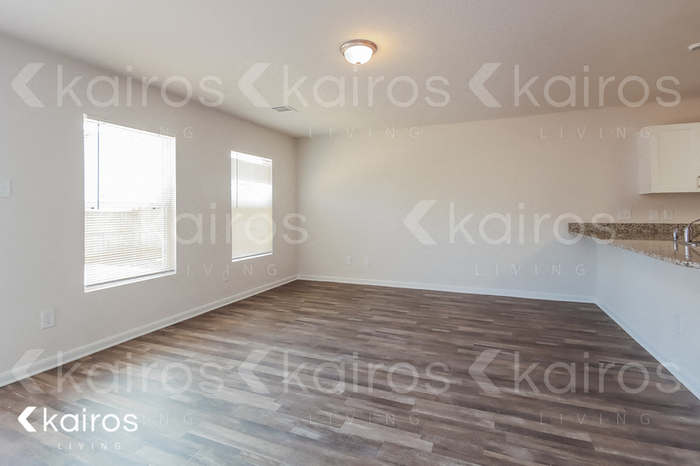 Building Photo - 15581 Briar Forest Dr