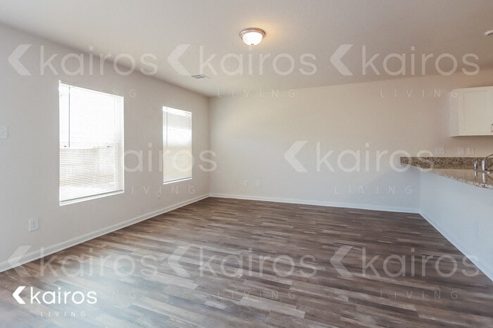 Building Photo - 15581 Briar Forest Dr