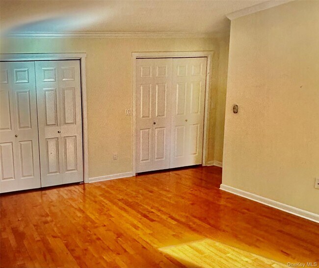 Building Photo - 668 Heritage Hls