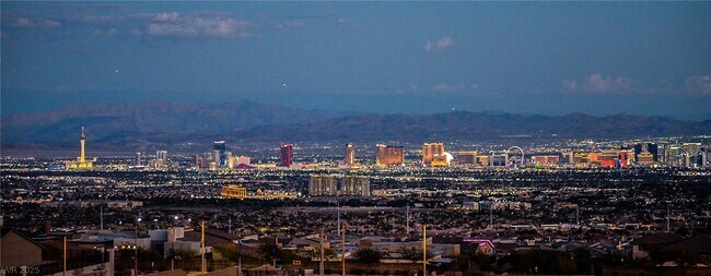 Building Photo - 552 Parkwind Ln