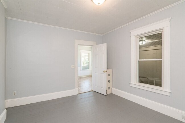 Building Photo - 208 Prospect St