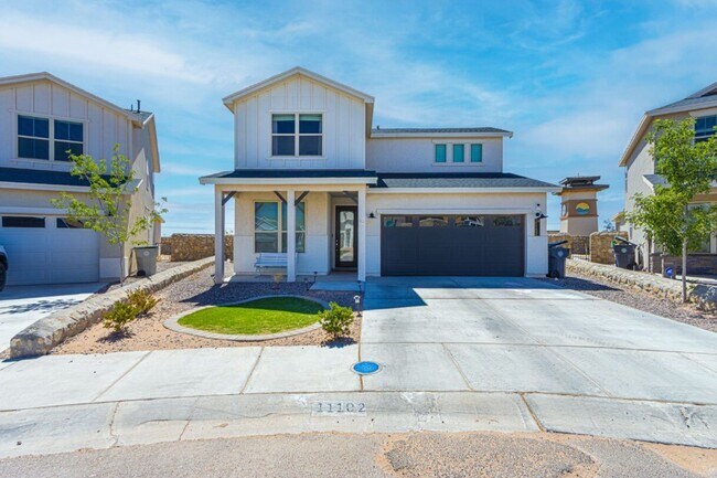 Building Photo - Beautiful home offers access to resort-style amenities