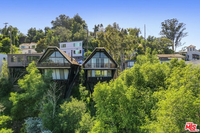 Building Photo - 7149 Woodrow Wilson Dr