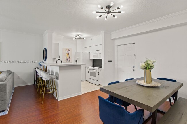 Building Photo - 6831 SW 44th St