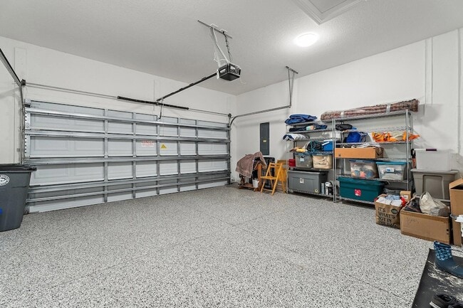 Building Photo - 15883 Key Biscayne Ln