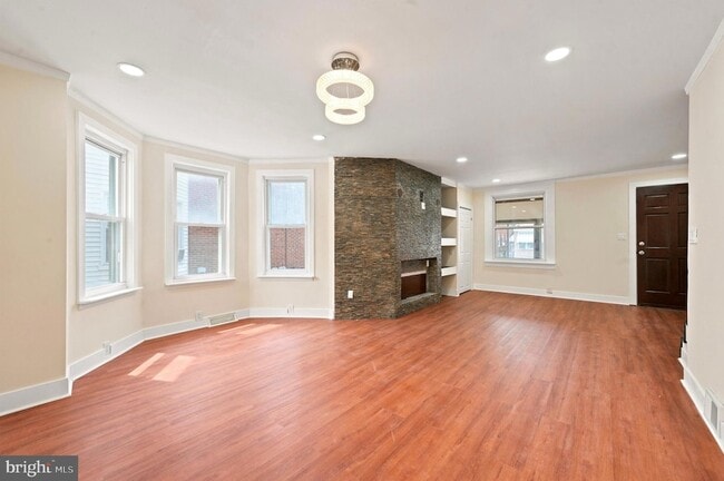 Building Photo - 105 Jackson Ave