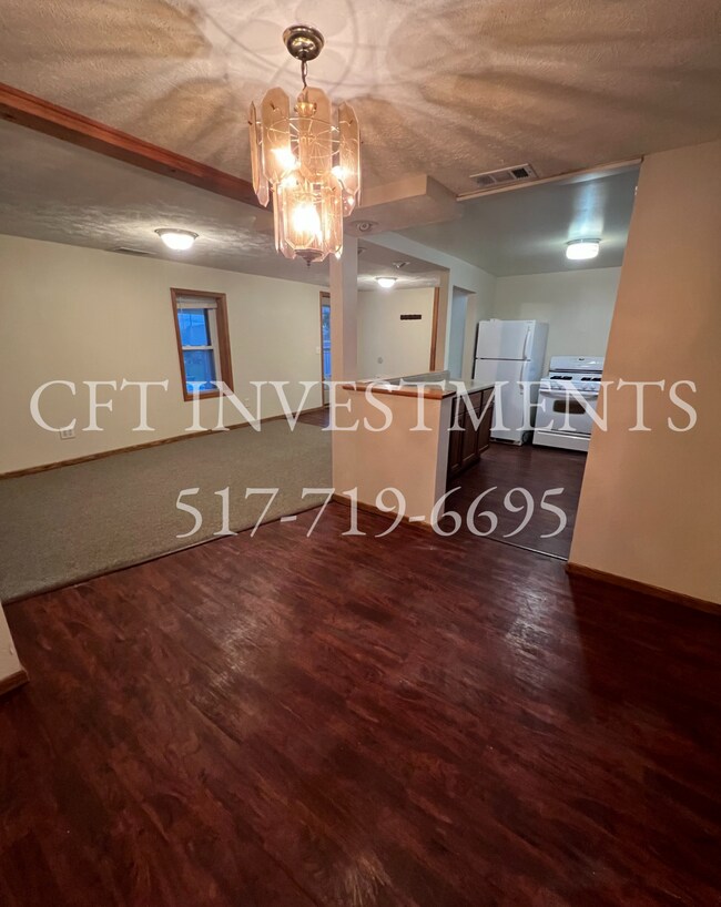 Dining or Flex Space - 14360 S Grange Rd