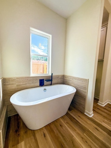 Building Photo - 790 Woodland St