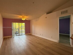 Building Photo - 9907 Westwood Dr