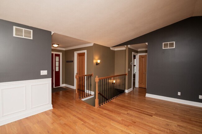 Building Photo - 405 Galway Dr