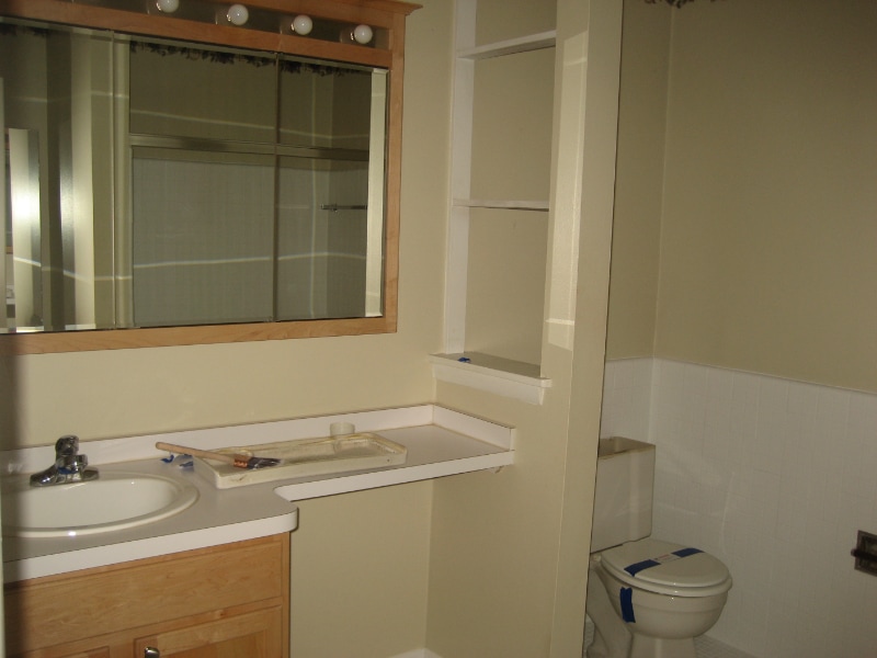 Building Photo - 474 Fox Hills Dr S