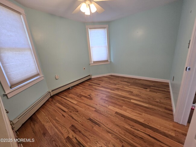 Building Photo - 510 Belgrove Dr