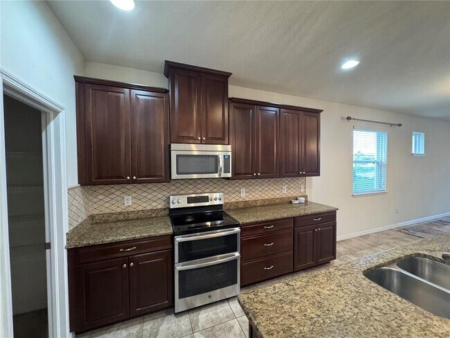 Building Photo - 1593 Fox Grape Loop