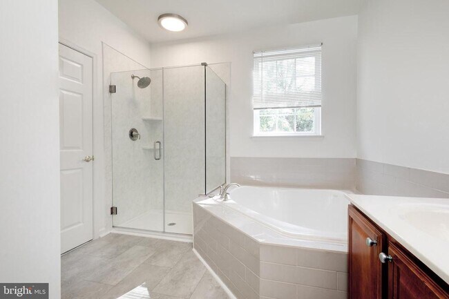 Building Photo - 8975 Harrover Pl