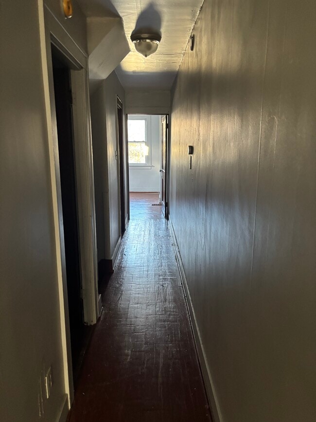 Building Photo - 1143 E Webster St