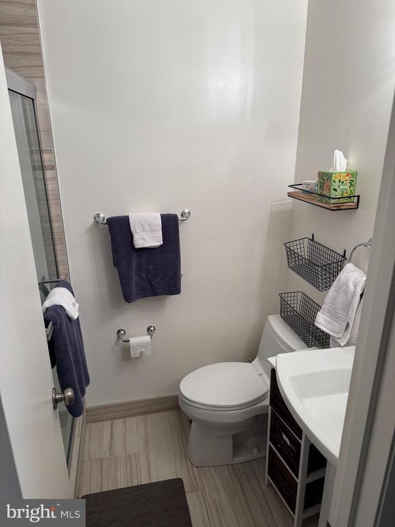 Building Photo - 2537 Oakhampton Pl