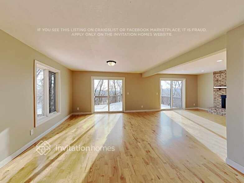 Building Photo - 1009 Hilloway Cir