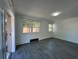 Building Photo - 87-03 Kingston Pl
