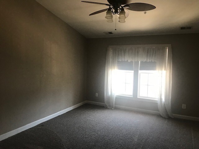 Building Photo - 5004 Cameo Ter