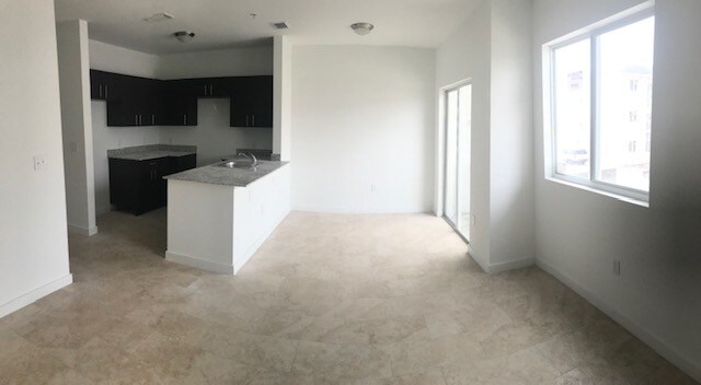 Las Vistas At Amelia Hialeah Fl Apartment Finder