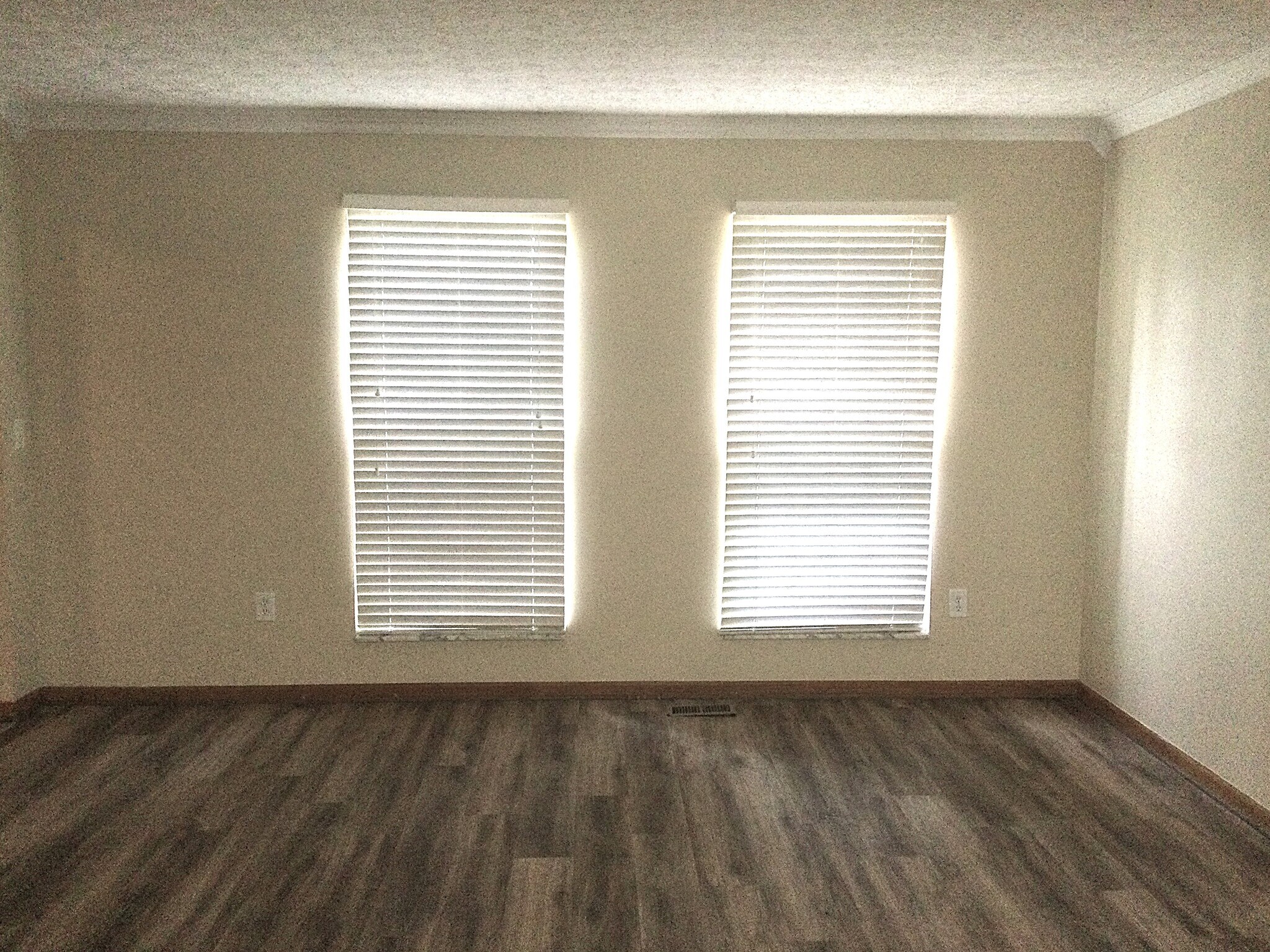 Building Photo - 1915 Berwick Ct