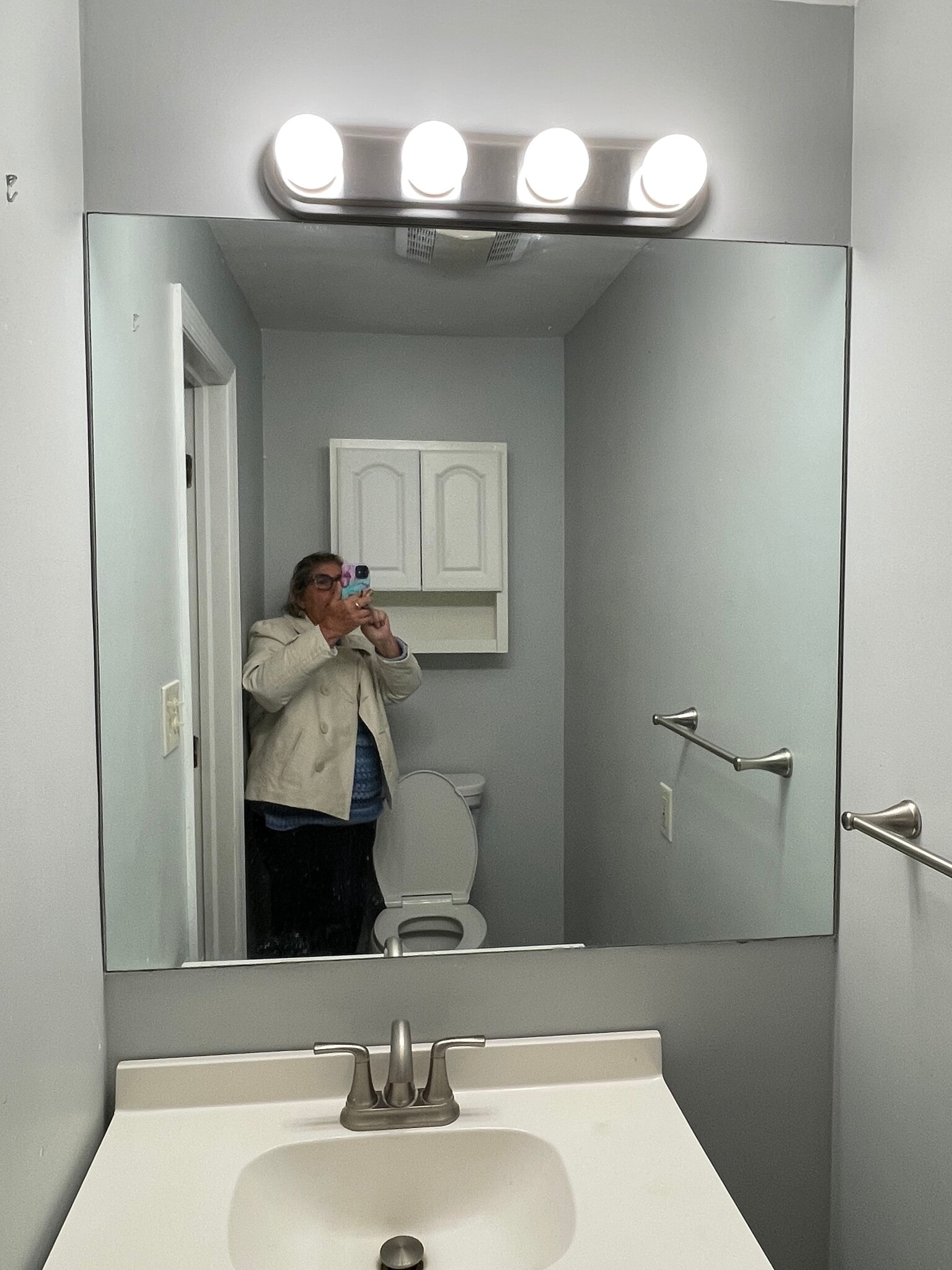 Building Photo - 34 N Elmhurst Ave