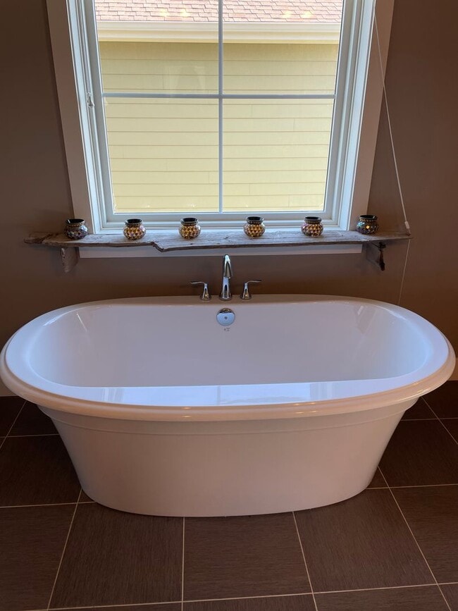 Building Photo - Beautiful home in Josephine Crossings