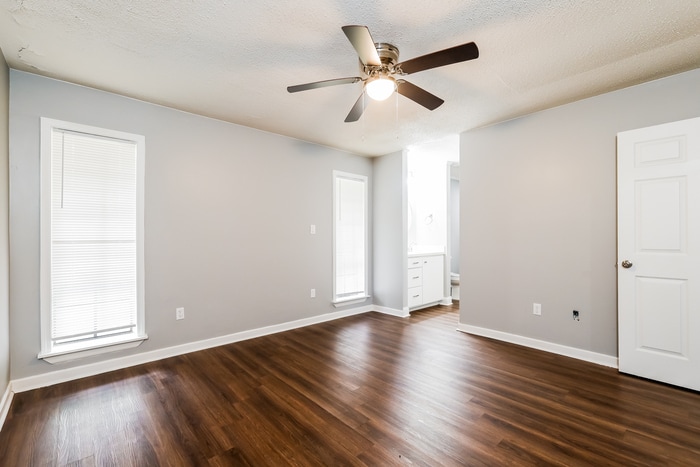 Building Photo - 1606 Edgewood Pl