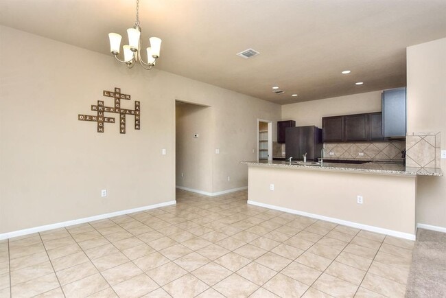 Building Photo - 132 Denton Dr