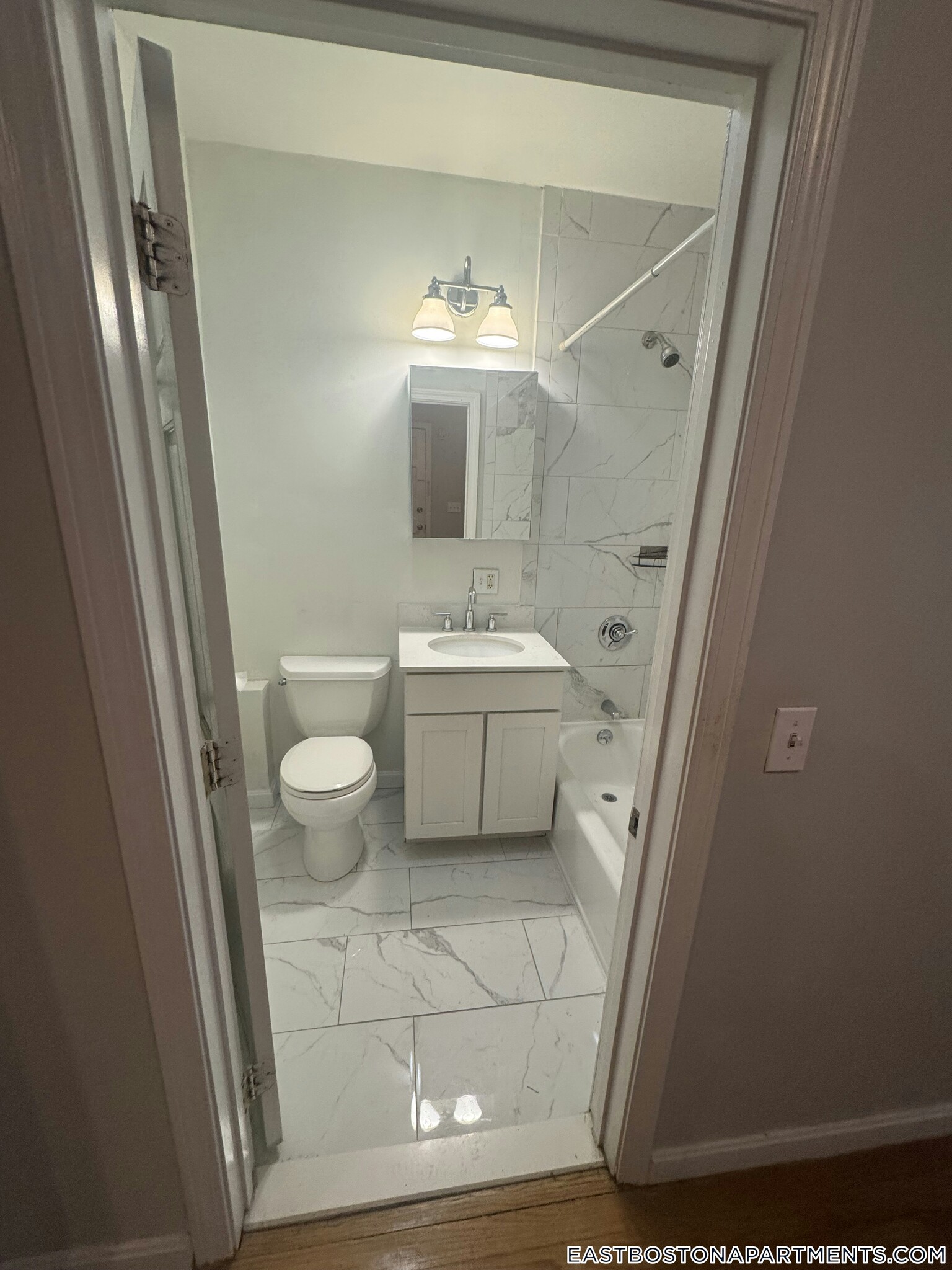 Building Photo - 345 Meridian St