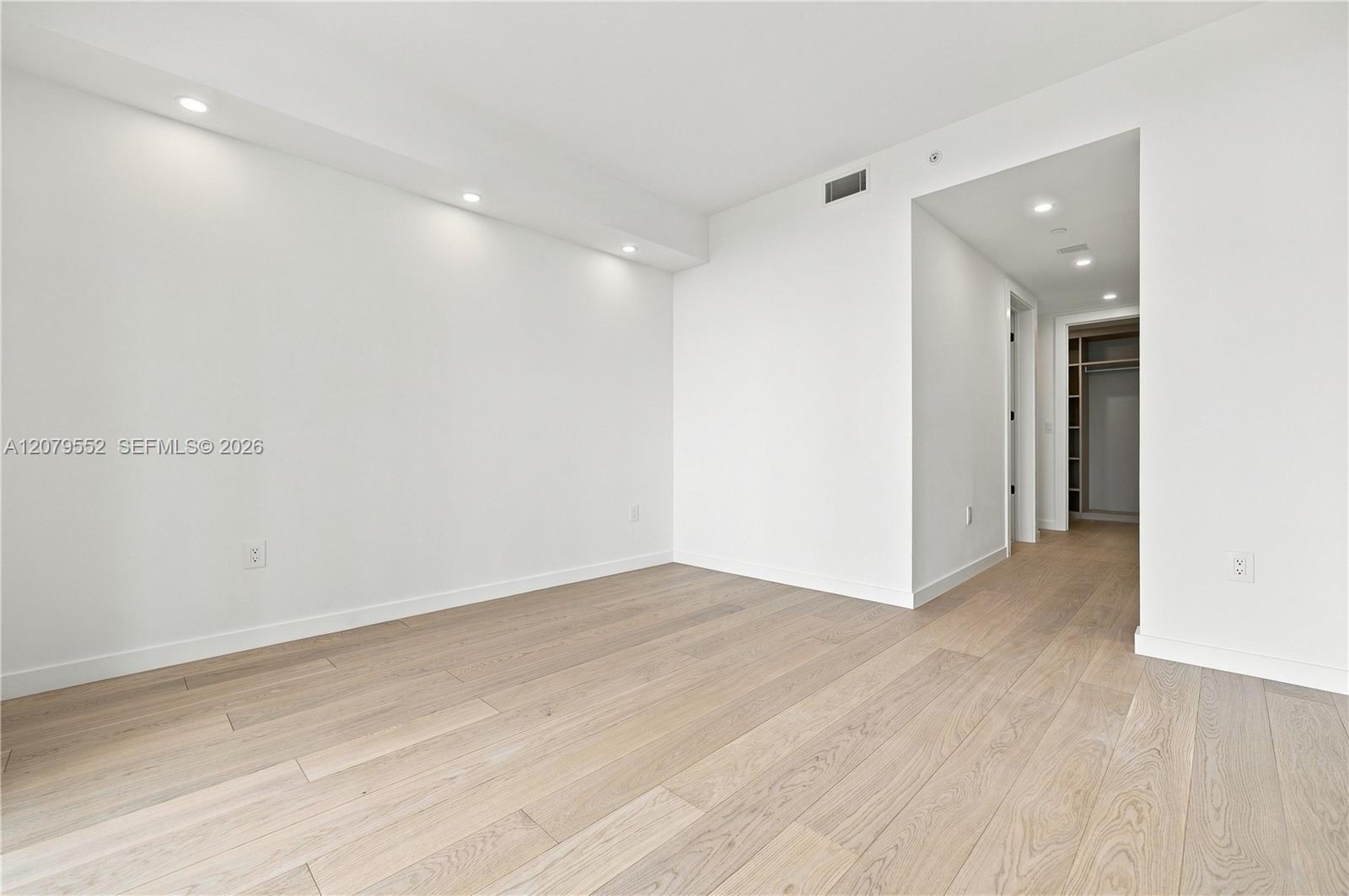 Building Photo - 2200 Brickell Ave