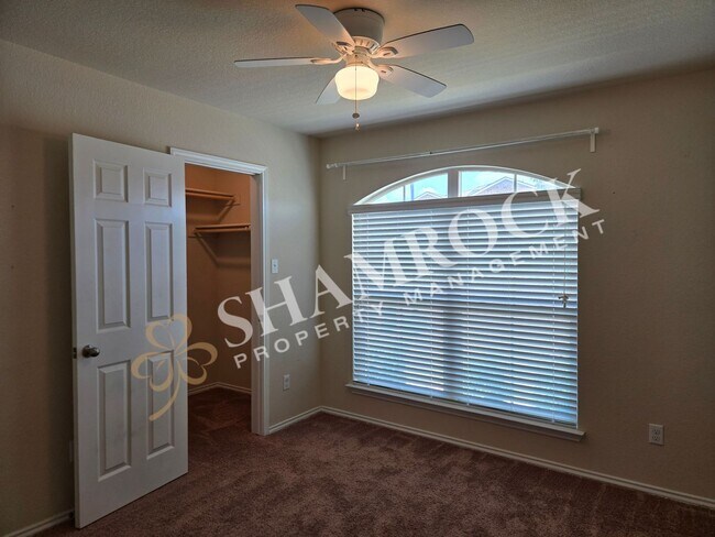 Building Photo - 3208 Jackal Dr