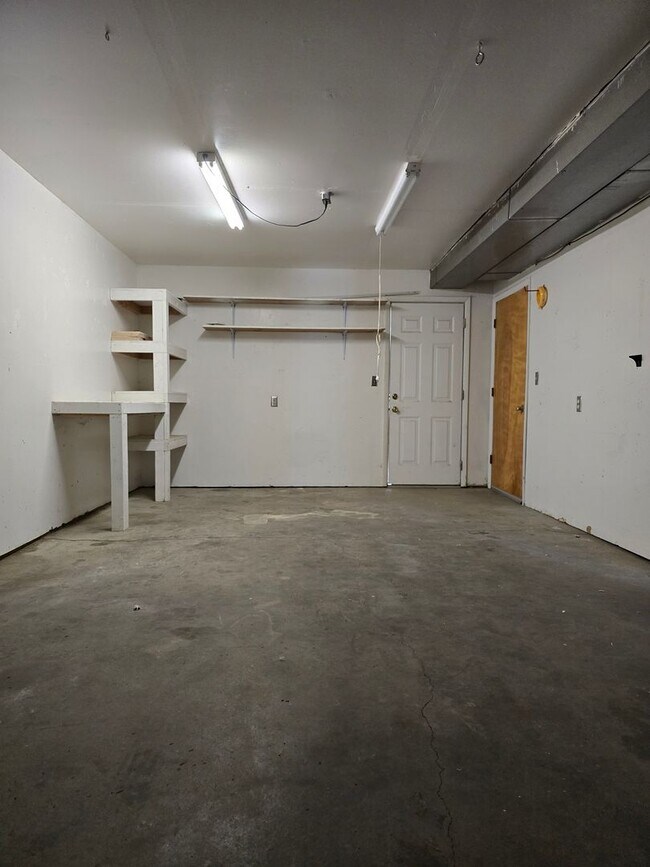 Building Photo - Price Drop! Duplex in Country setting! New paint and Flooring!