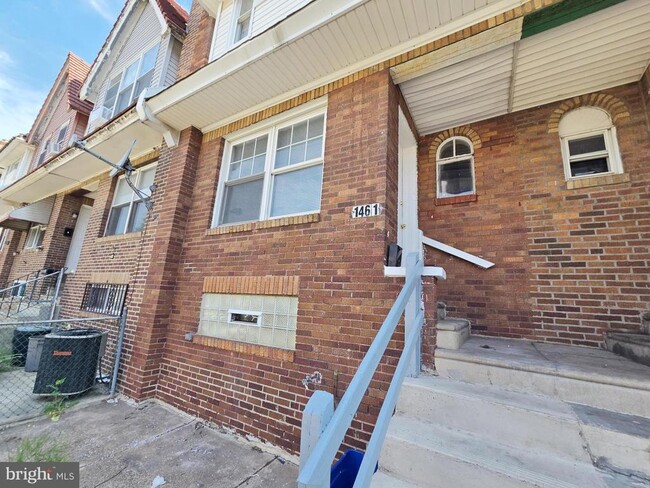 Building Photo - 1461 Lardner St