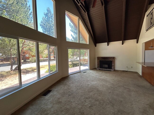 Building Photo - 1434 Friant Dr