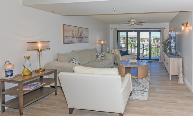 Building Photo - 901 Seafarer Cir