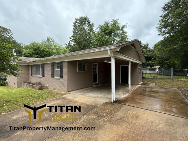 Building Photo - 2bed/2bath house