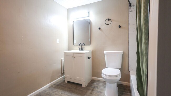 Building Photo - 3643 W 39th St