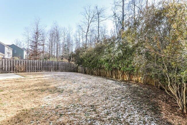 Building Photo - 698 Shefford Town Dr