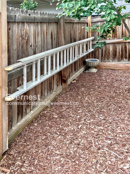 Building Photo - 2538 Kensing Ct