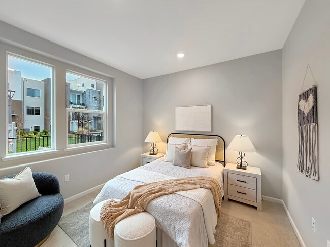 Building Photo - 262 Agustin Narvaez St