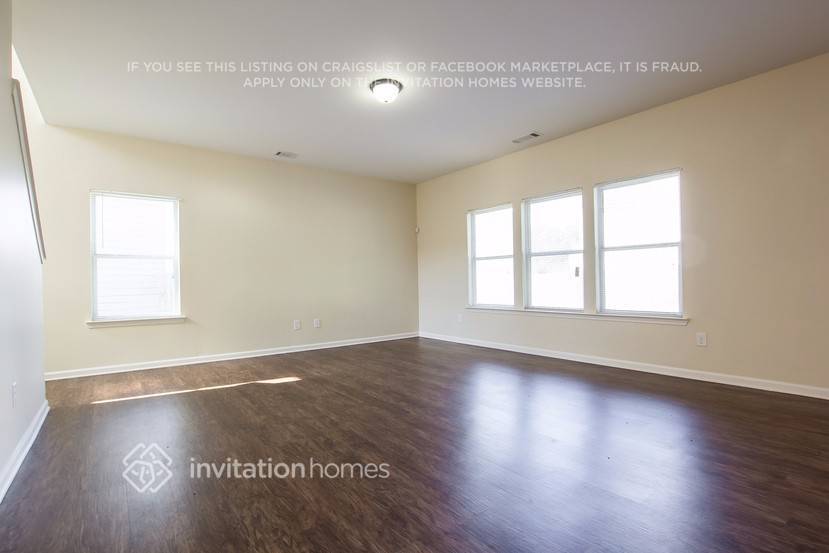 Building Photo - 4263 Violet Way Ct