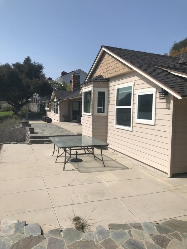 Building Photo - 800 Lake Sherwood Dr