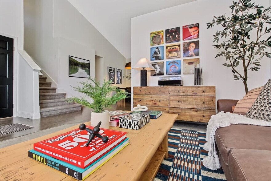 Building Photo - 14498 W Sedona Dr