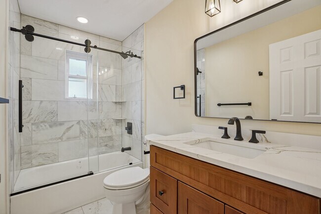 Building Photo - 11 Washington Ave