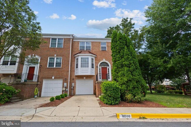 Building Photo - 18506 Carriage Walk Cir